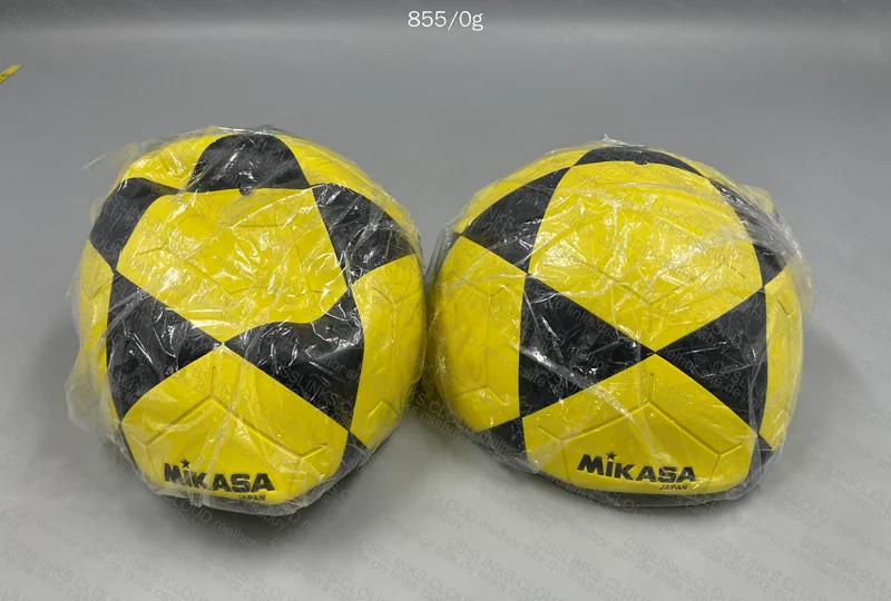02 Mikasa Futevolei Balls