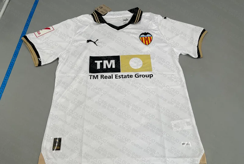 05 Random Shirts 16.5y