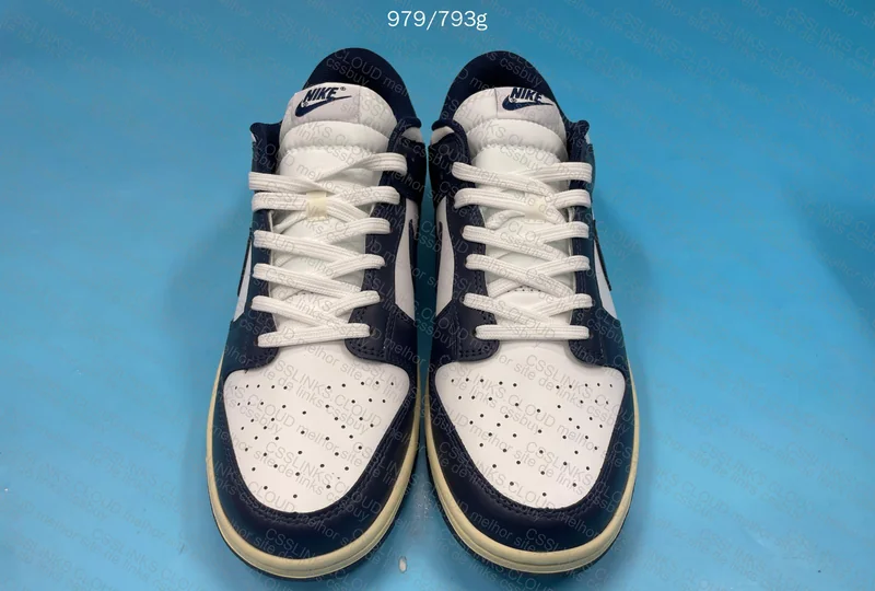 120¥ / Batch:VT / Weight: 1050g with box and 805g without box / 4 days to WH