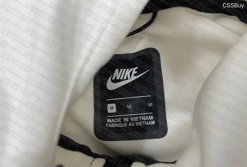 1688 Tech Fleece TA GL? 2
