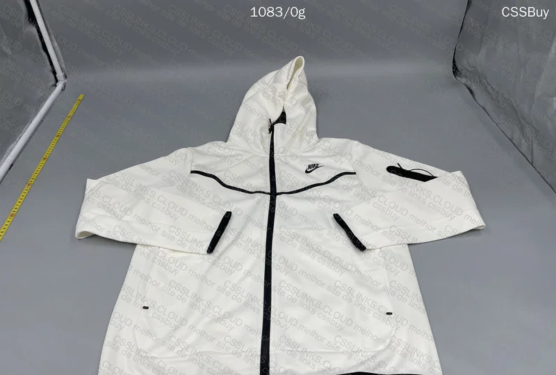 1688 Tech Fleece TA GL? 3