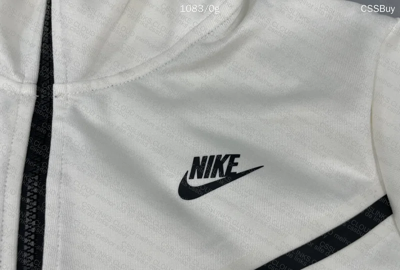 1688 Tech Fleece TA GL? 4