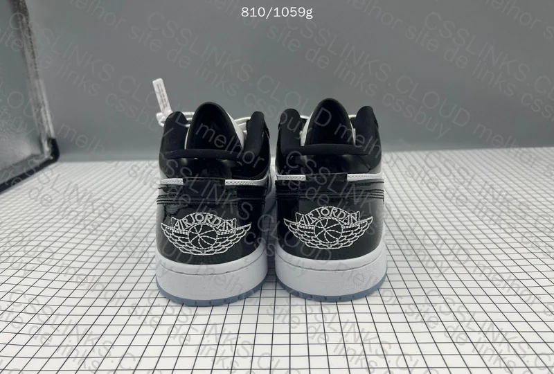 190y Jordan 1 Low Concord 2
