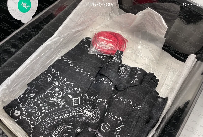 1st Purchase - Black Phantom Travis Scott 3