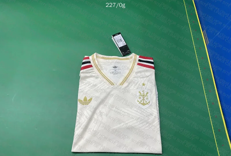 2 Club de Regatas Shirts