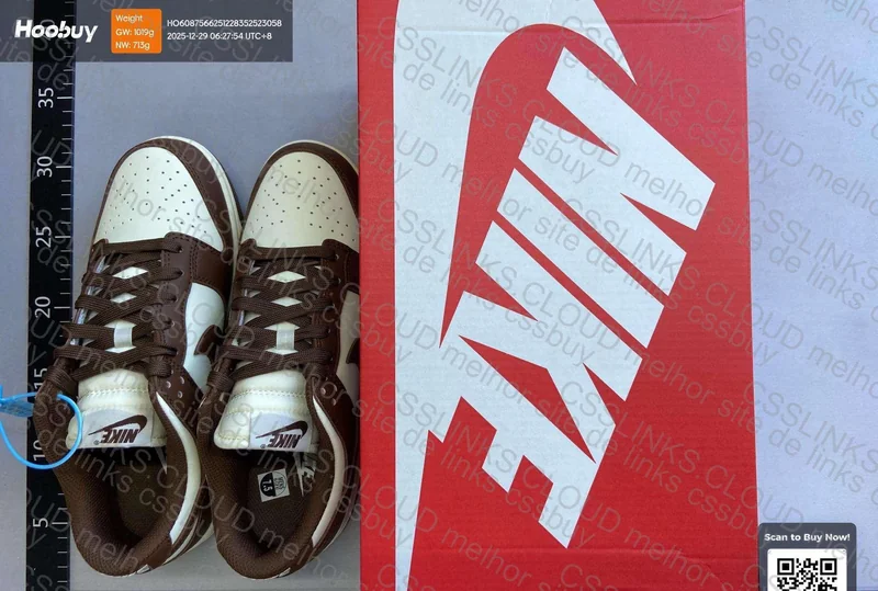 2 Nike Dunks from JMDY
