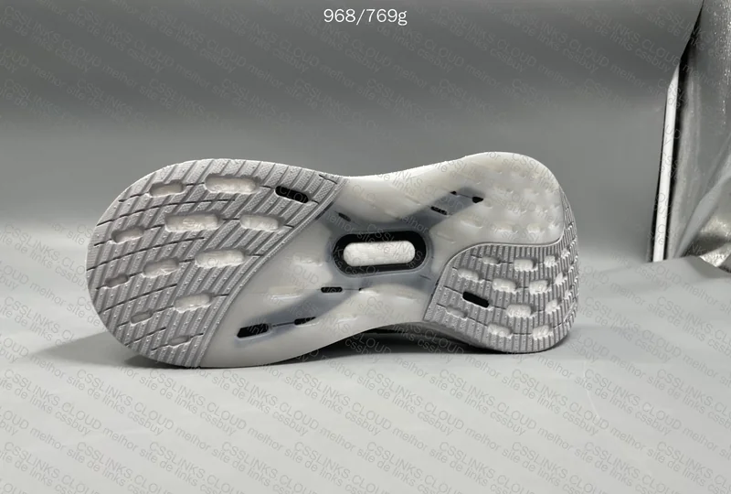 2 Ultraboost 5x OVO 9