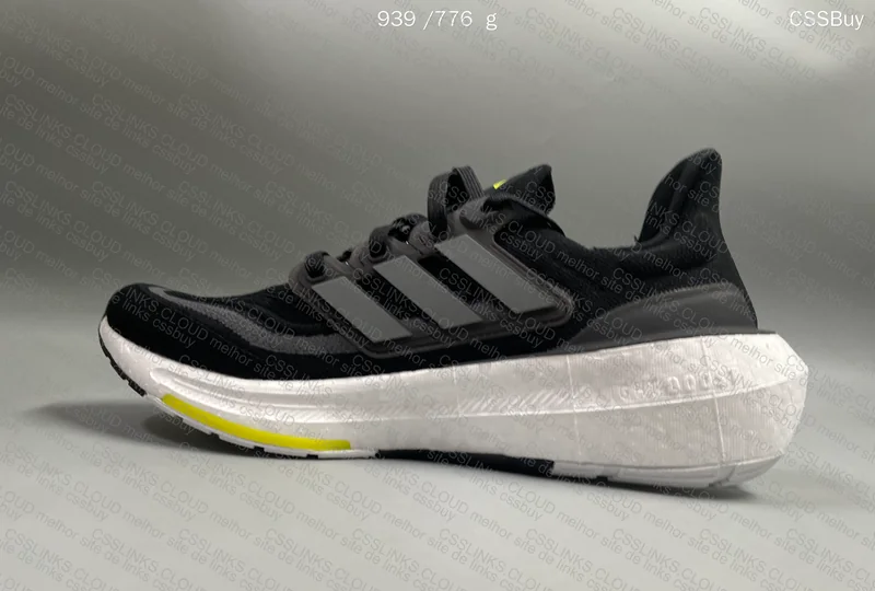 2 Ultraboost Light 2023 + Basic Socks Pack 5
