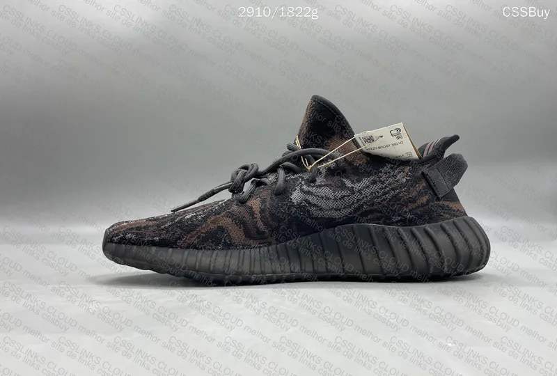 2 Yeezy - 130 yuan (blind box)