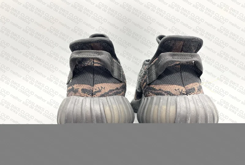 2 Yeezy Boost 350 2