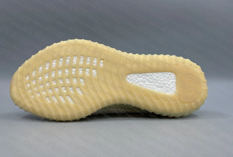 2 Yeezy Boost 350 9