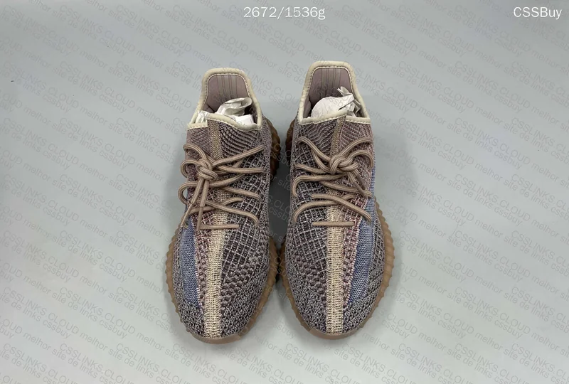 2 Yeezy for 130 yuan