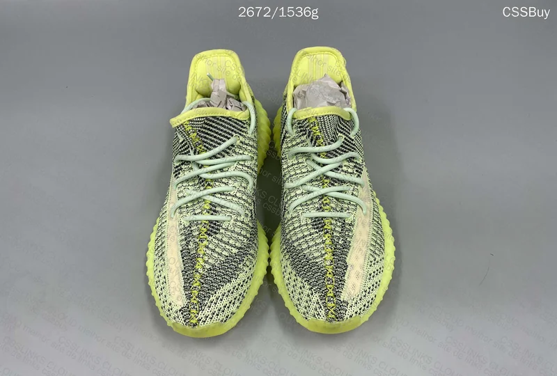 2 Yeezy for 130 yuan 7