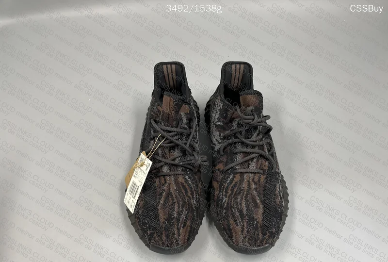 2 Yeezy for 130Y + 20Y 2