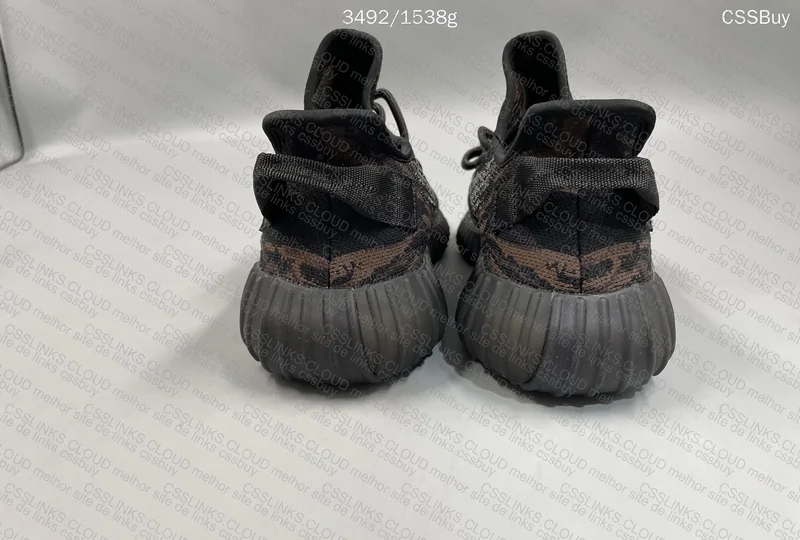 2 Yeezy for 130Y + 20Y 3