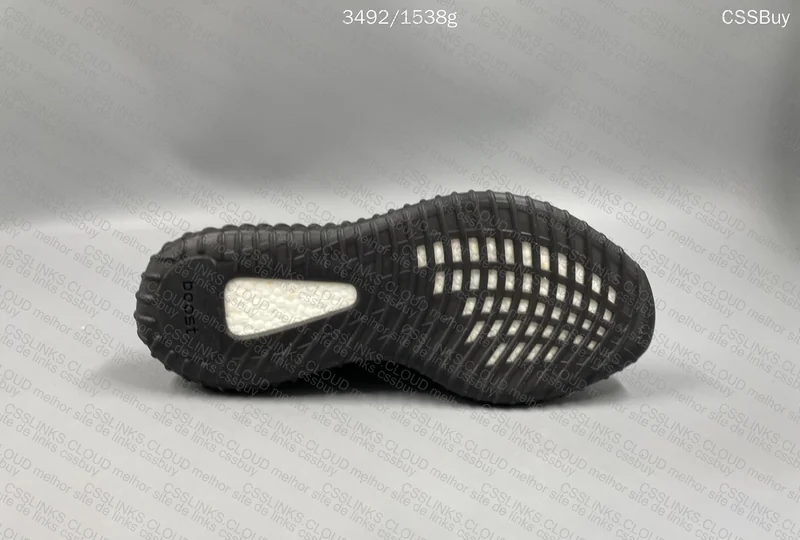 2 Yeezy for 130Y + 20Y 4