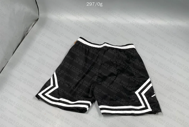 2x Jordan Shorts 2