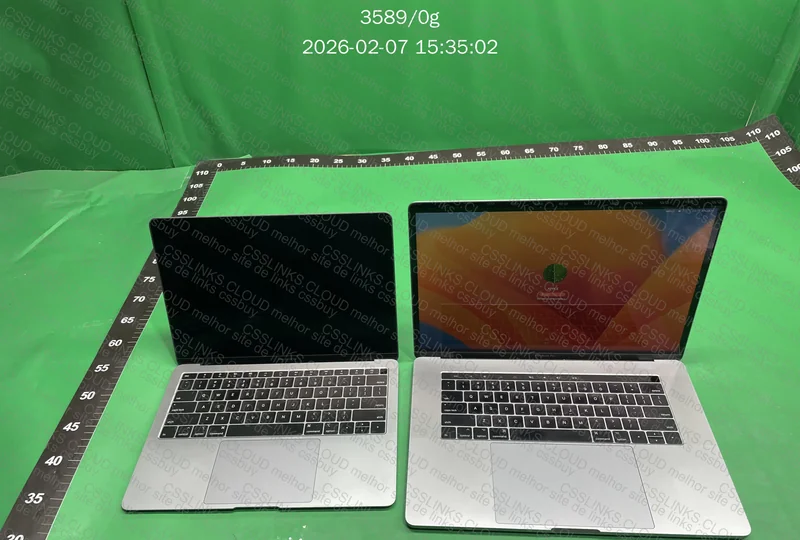 2x MacBooks 2