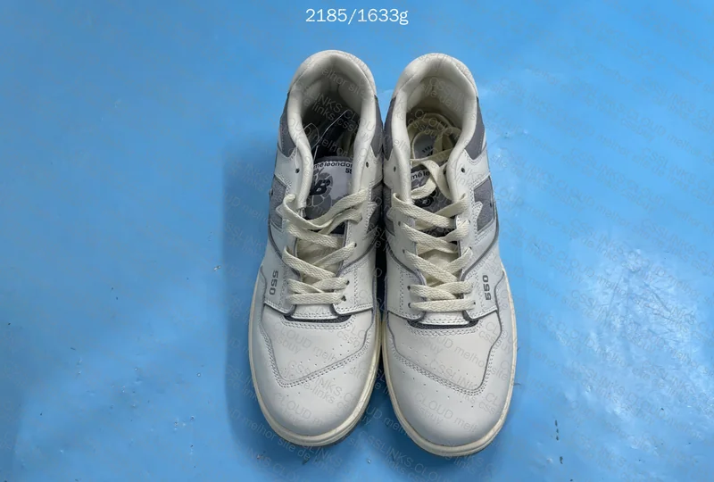 2x New Balance Blind Box 7