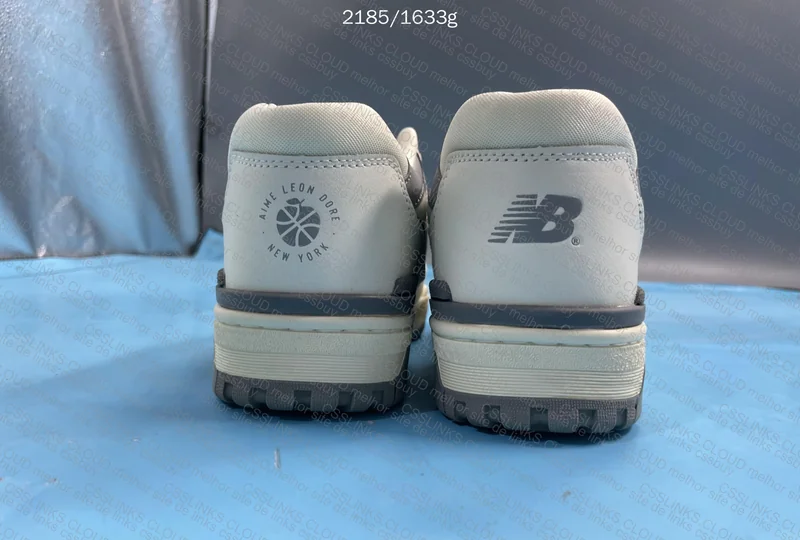 2x New Balance Blind Box 8