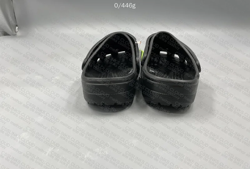 3 Pairs of Crocs, GL? 2