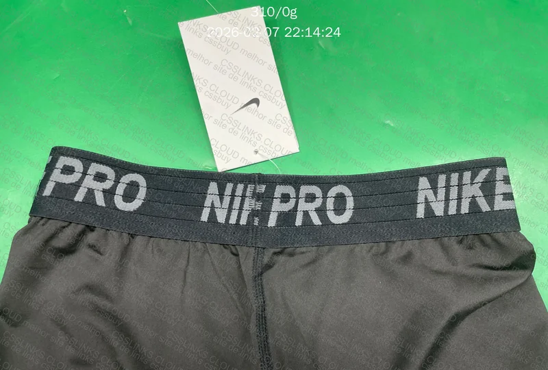 3 Shorts Compressão 4