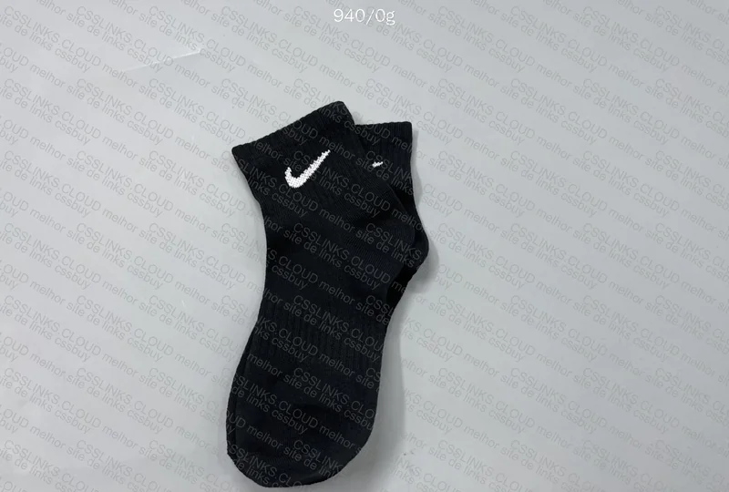 30 Pairs of Socks (without local shipping) 2