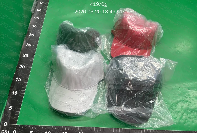 4 BONÉ SPORT LACOSTE 4