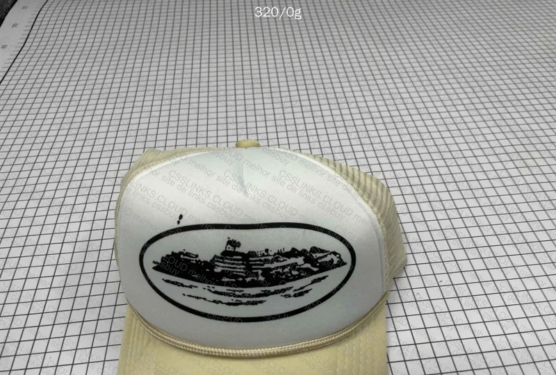4 Random Caps 4