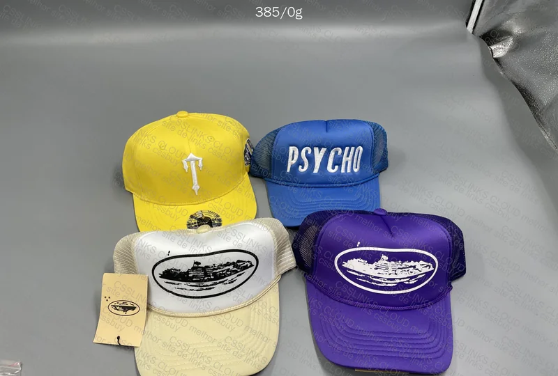 4 Surprise Caps for 50¥