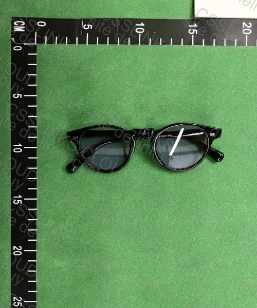 4 Colorful Glasses 4