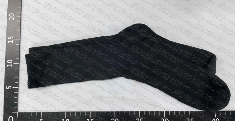 4 Pairs of High Cuff NB Socks 2