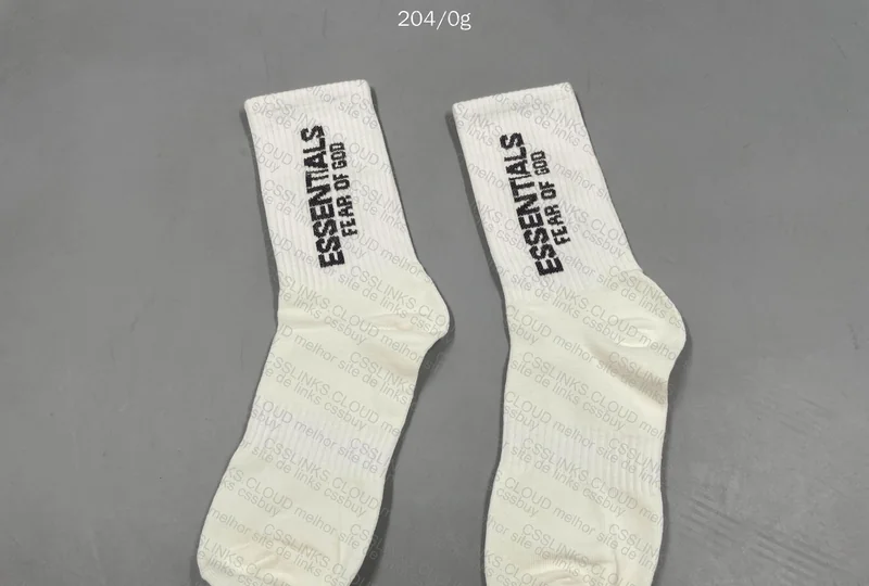4 Pairs of Essentials Fear of God Socks 2