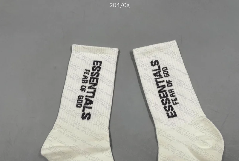 4 Pairs of Essentials Fear of God Socks 3