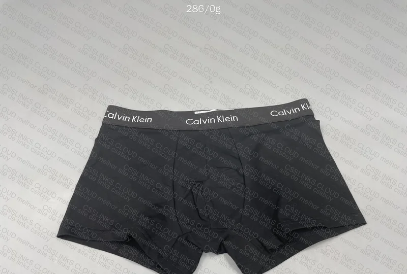 5 Calvin Klein Underwear 3