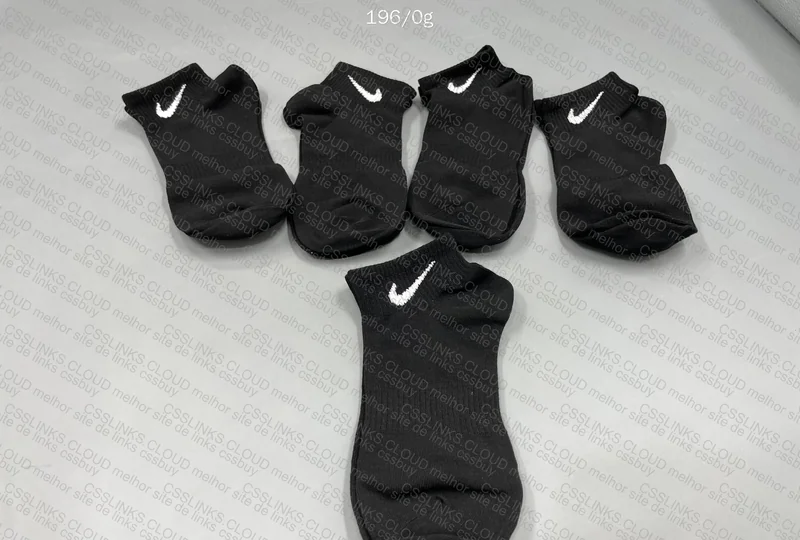 5 Nike Socks