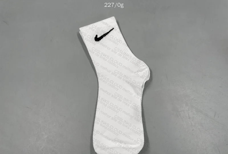 5 Pairs of Nike Socks