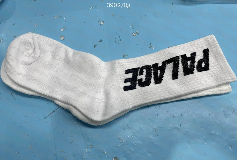 60 Random Pairs of Socks 3