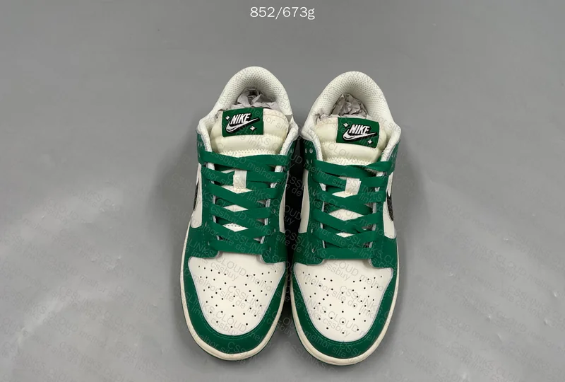 79y Dunk Low Lottery Green - YOLO