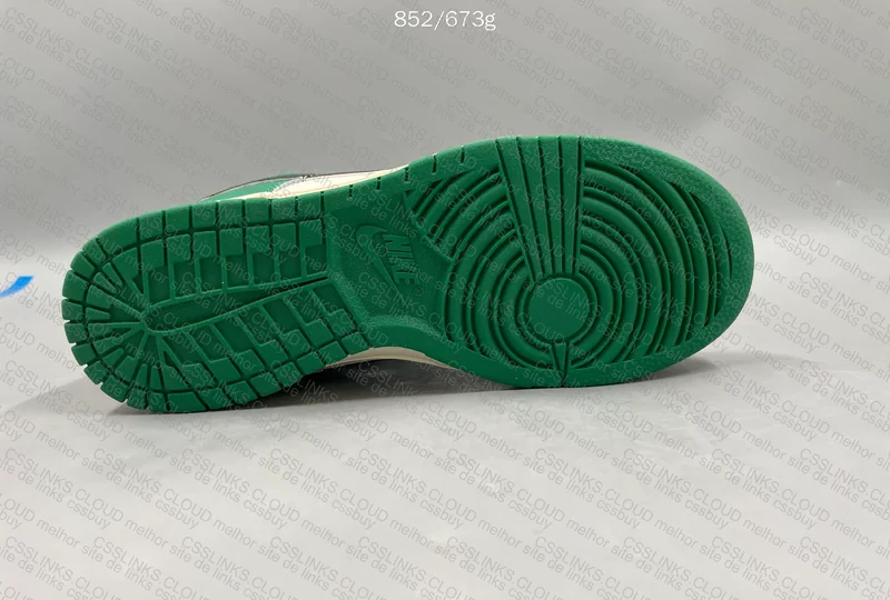 79y Dunk Low Lottery Green - YOLO 3
