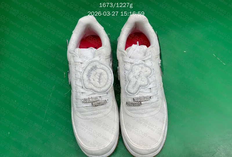 ¥90 - Travis Scott Air Force 1 AQ4211-100 3
