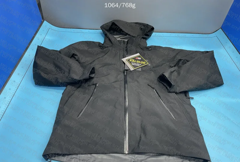 The Supposed Best Arc'teryx LT 'Goretex' 3-in-1 Windbreaker 7