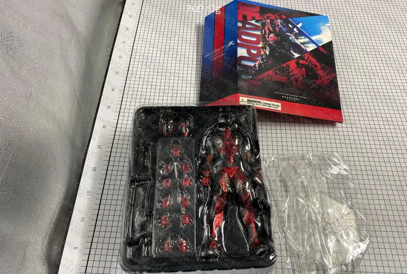 Venom - Deadpool - Batman Action Figure 6