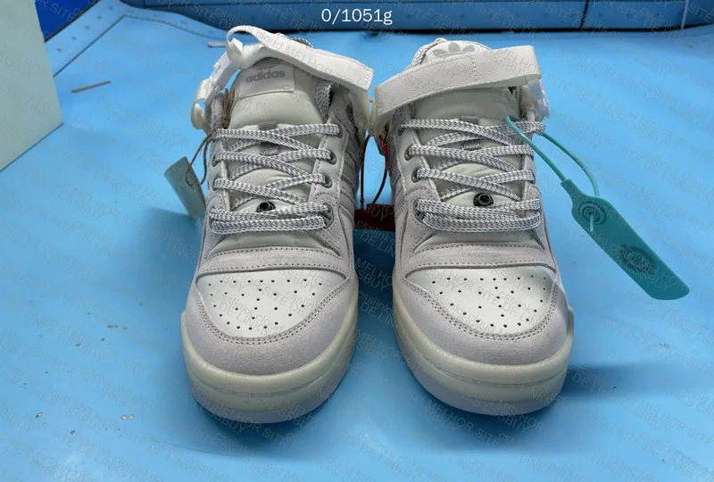 Adidas Bad Bunny (GL?)