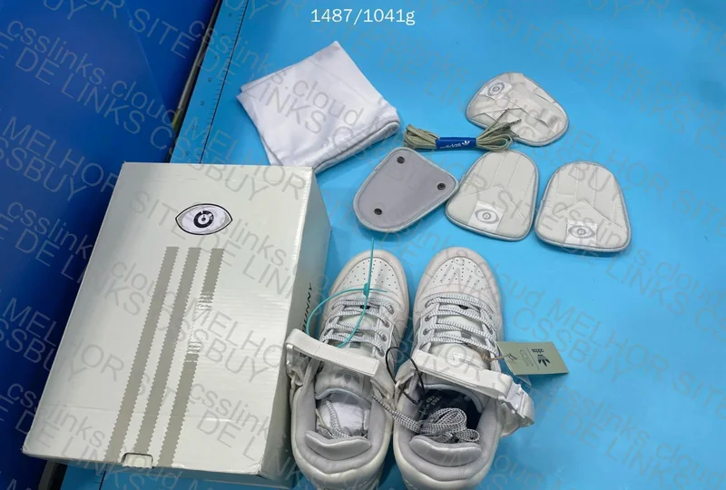 Adidas Bad Bunny OVO