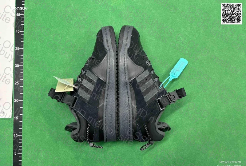 Adidas Bad Bunny 2