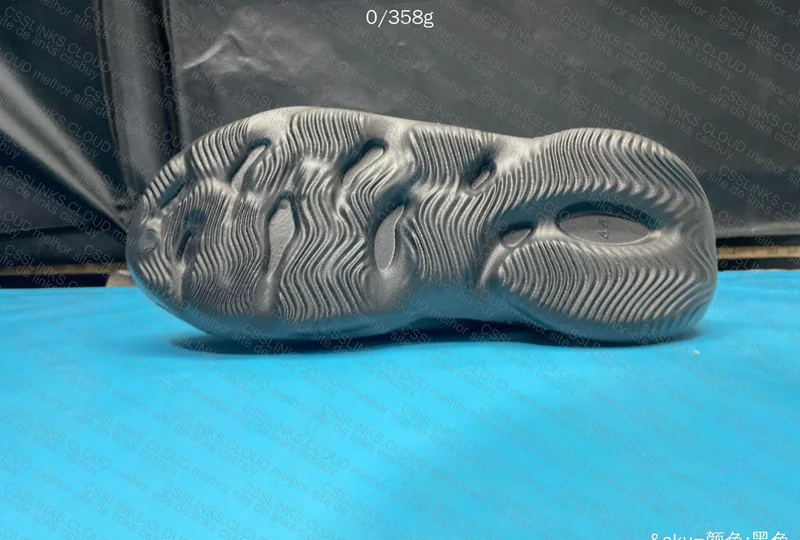 Adidas Foam Runner (Baratin) 5