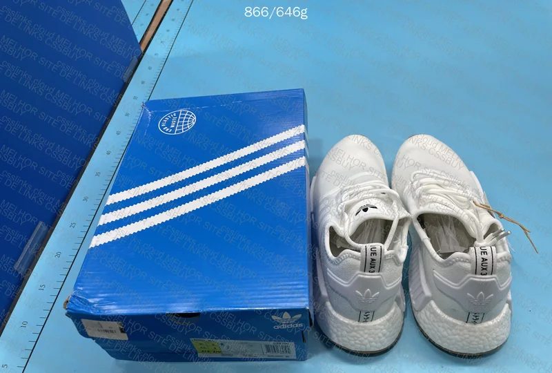 Adidas NMD R1 Boost (1)