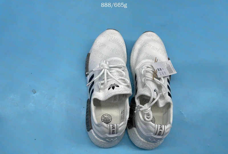Adidas NMD R1 Boost (3) 2