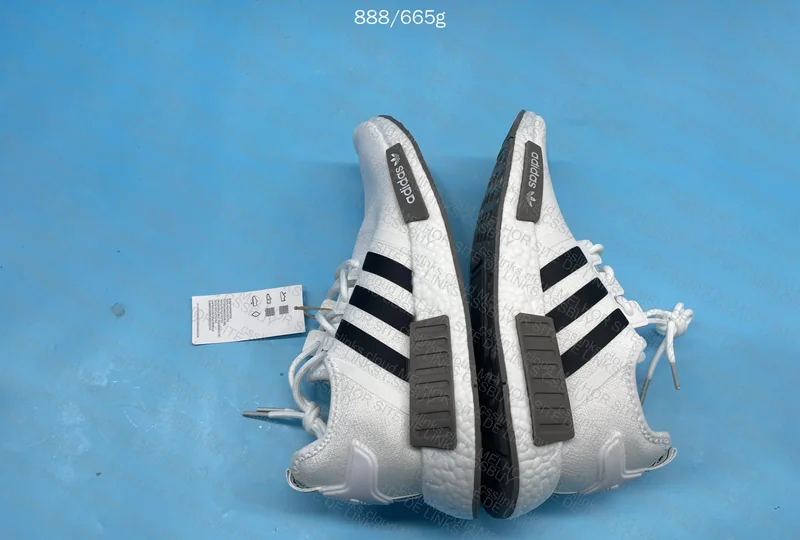 Adidas NMD R1 Boost (3) 3